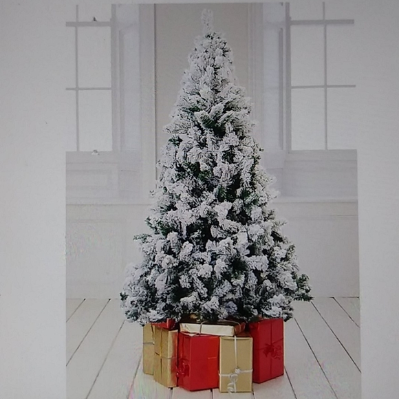 New Christmas Tree Flocked Snow - Picture 8 of 10